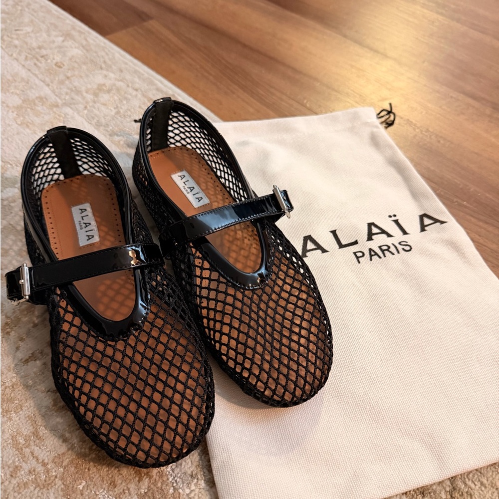 Alaia Black Mesh Flats